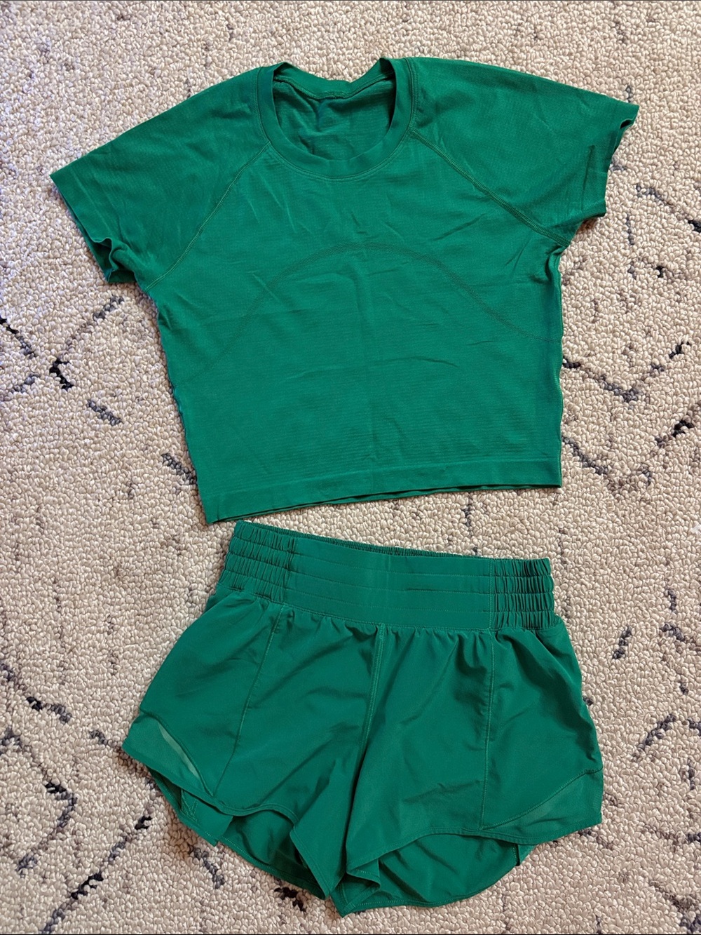 lululemon set 6/4